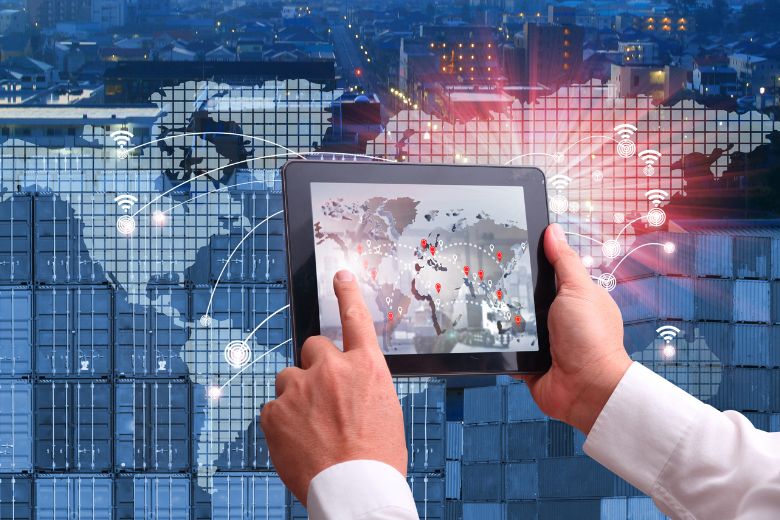 Sztuczna inteligencja w logistyce – jak AI wspiera decyzje w systemach wymiarowania i ważenia?
